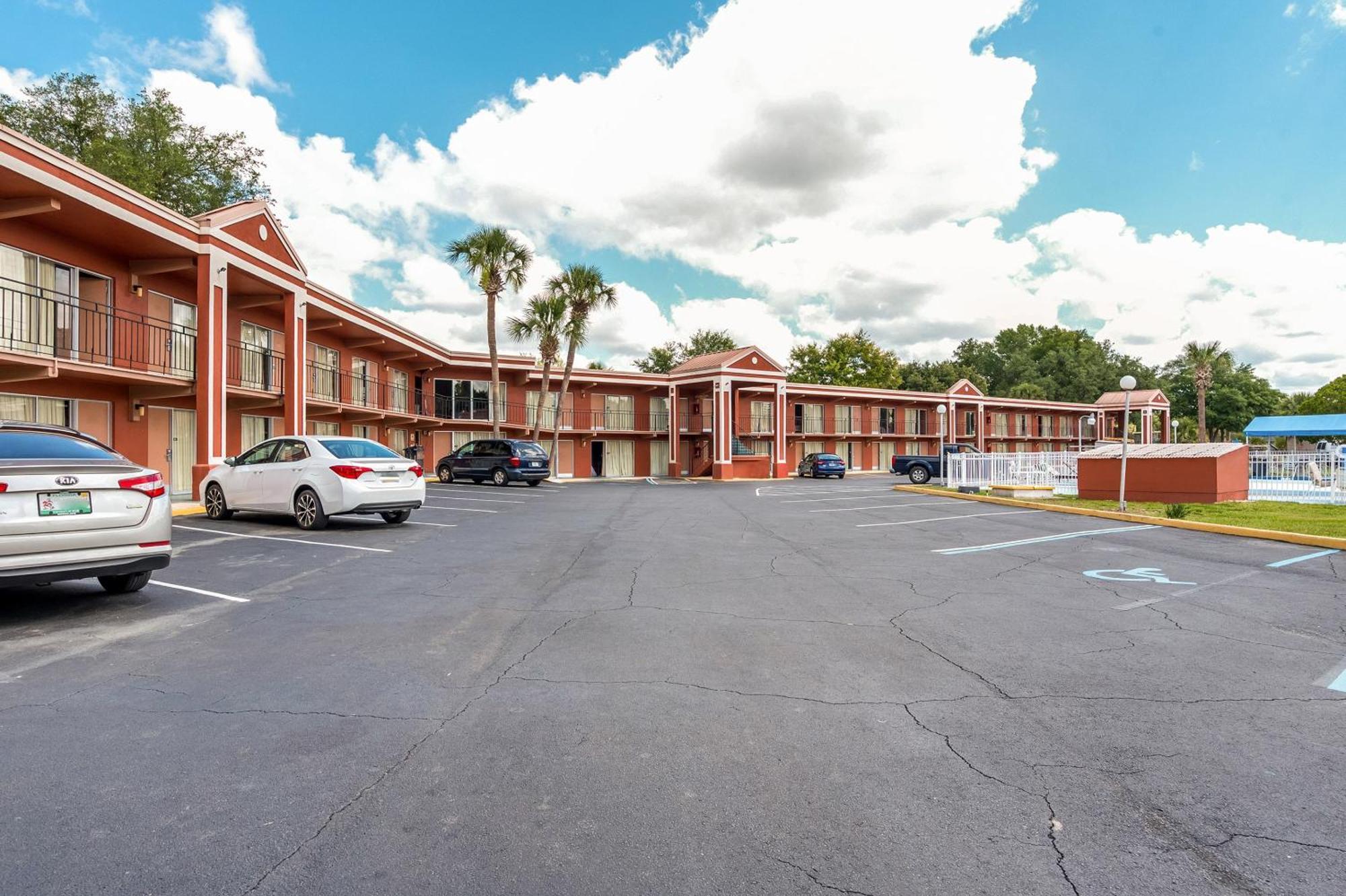 OYO Hotel Mustang Silver Spring FL Silver Springs Eksteriør bilde